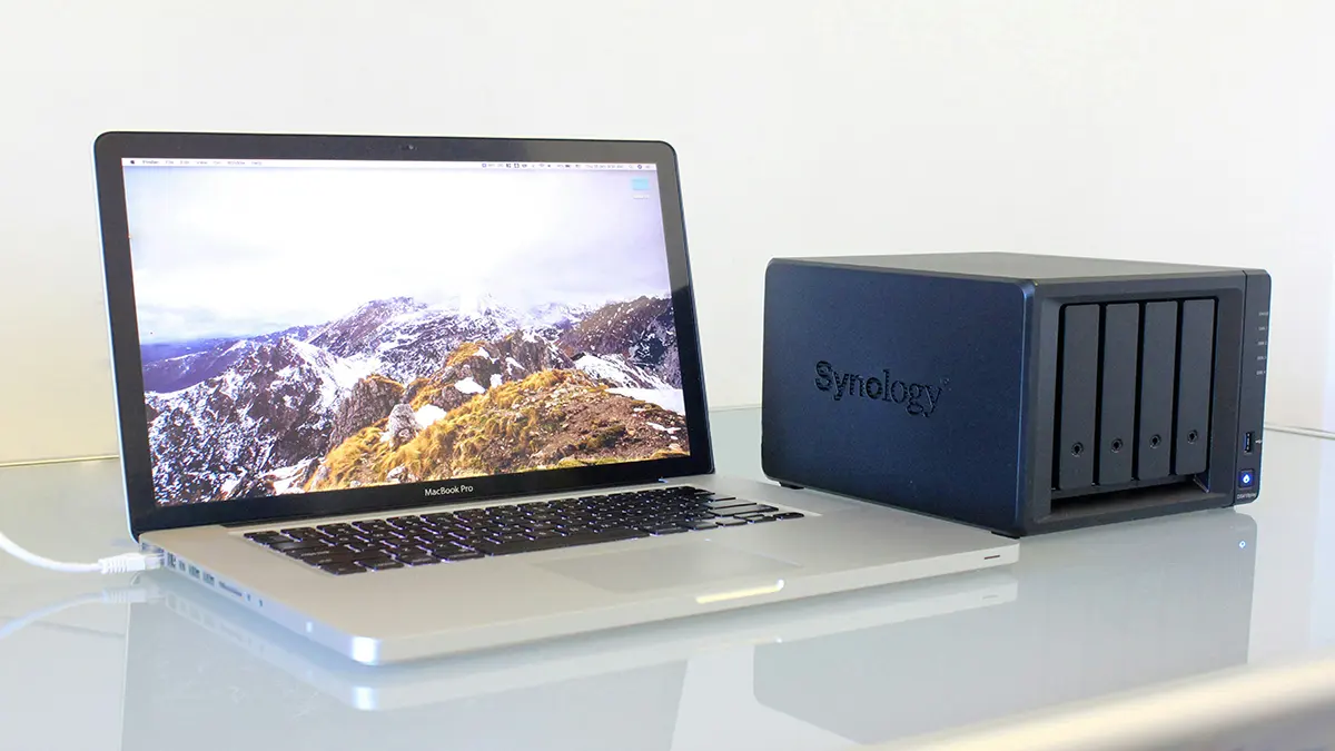 synology