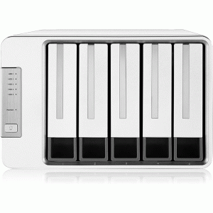 Alternative view of TerraMaster d5-300c